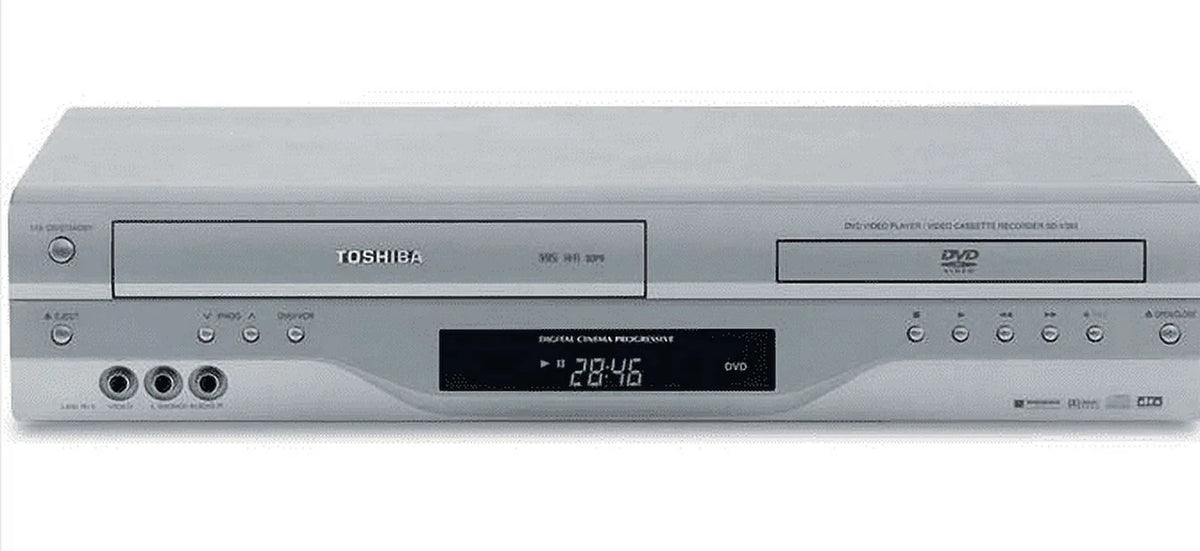 Pre-Owned DVD/VCR Combination with Remote R648693