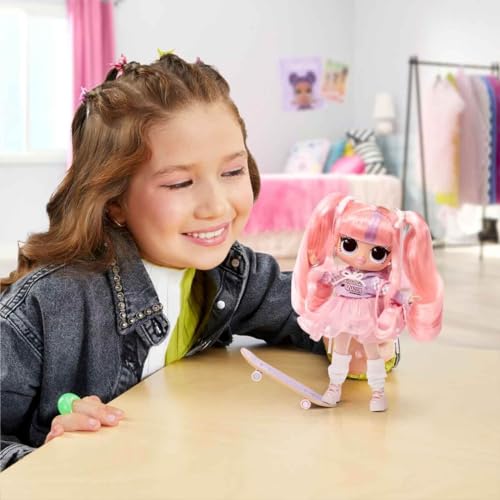 Tweens Series 4 Fashion Doll Ali Dance with 15 Surprises and Accessories D212