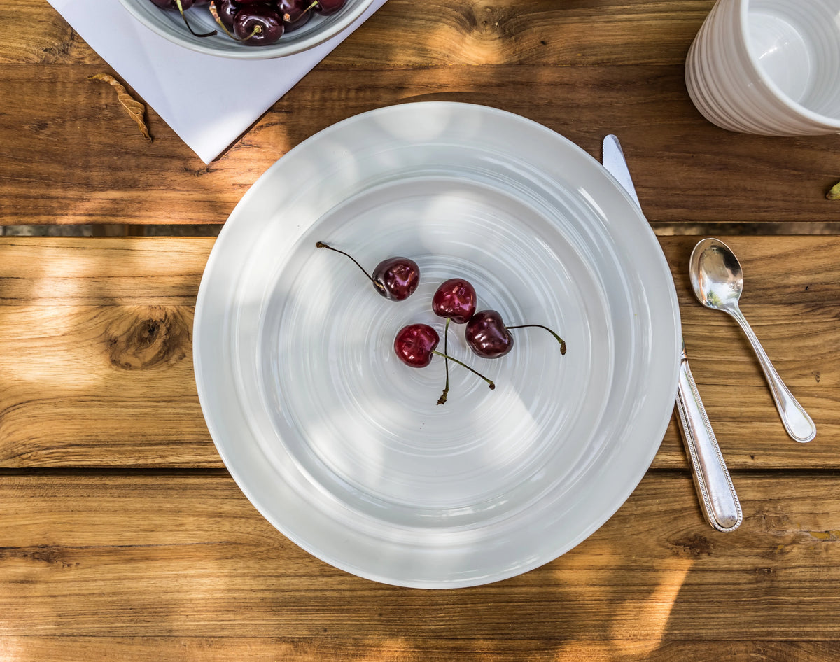 16-Piece White Dinnerware Set H51381