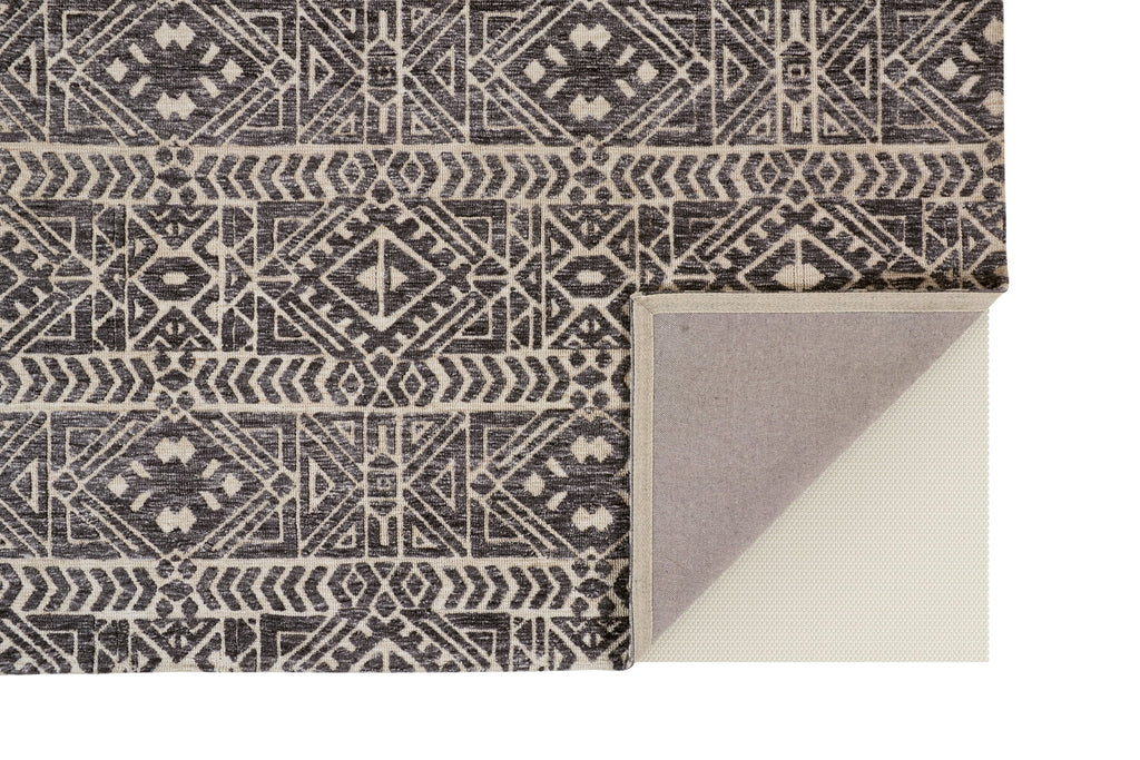 Gray/Black/Ivory 3'6" x 5'6" Stain Resistant Water Resistant Fade Resistant Accent Rug A95175