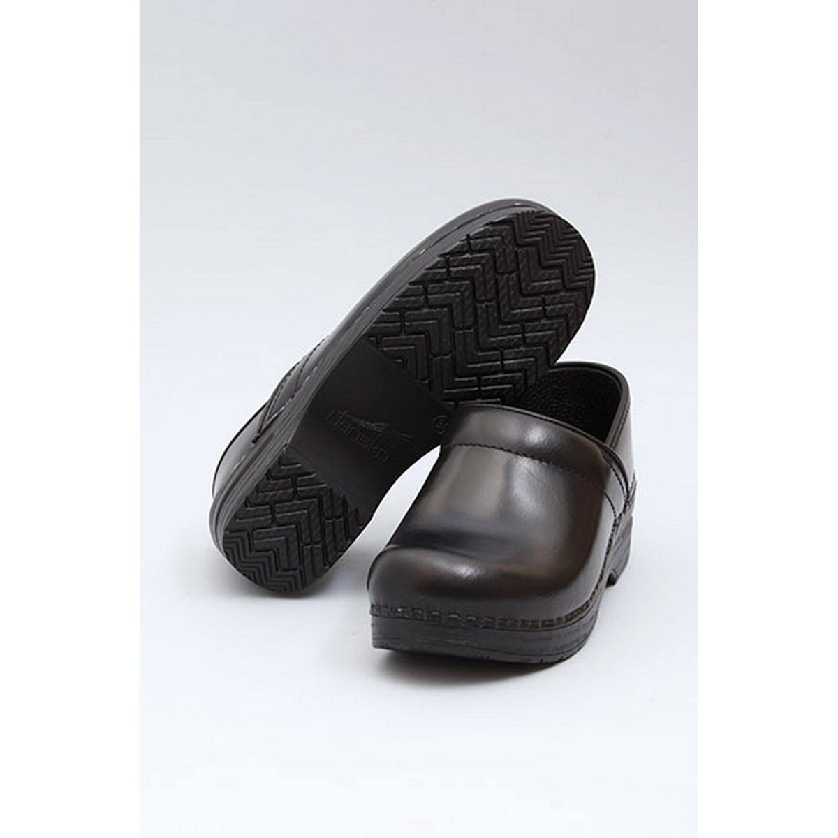 Black Wide Professional Clogs V894