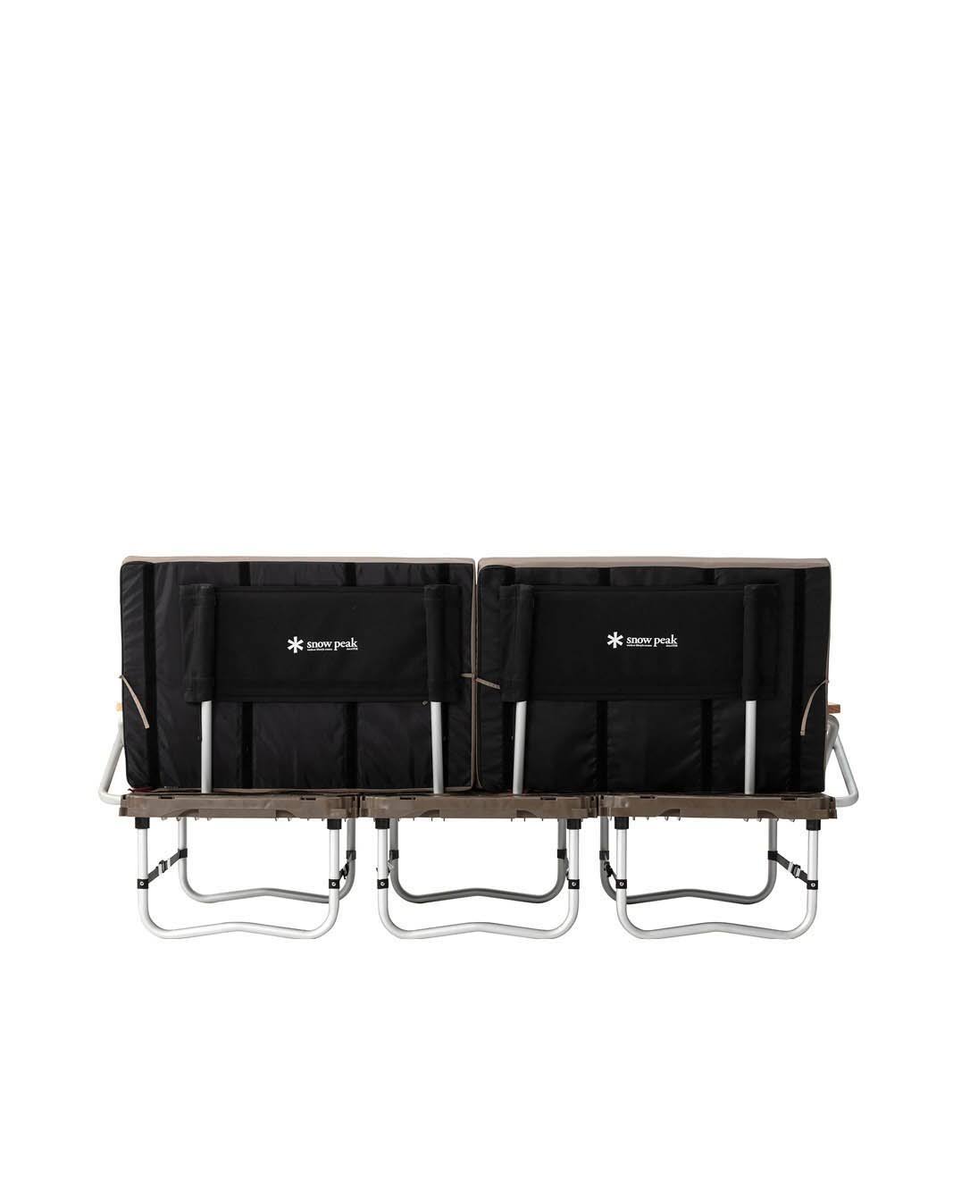 Camp Couch J869230
