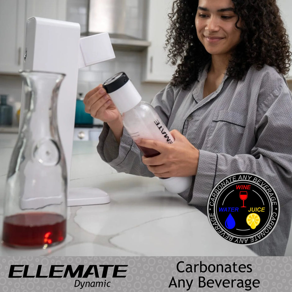 Dynamic Carbonated Drink Maker with 2 CO2 Cartridges X325