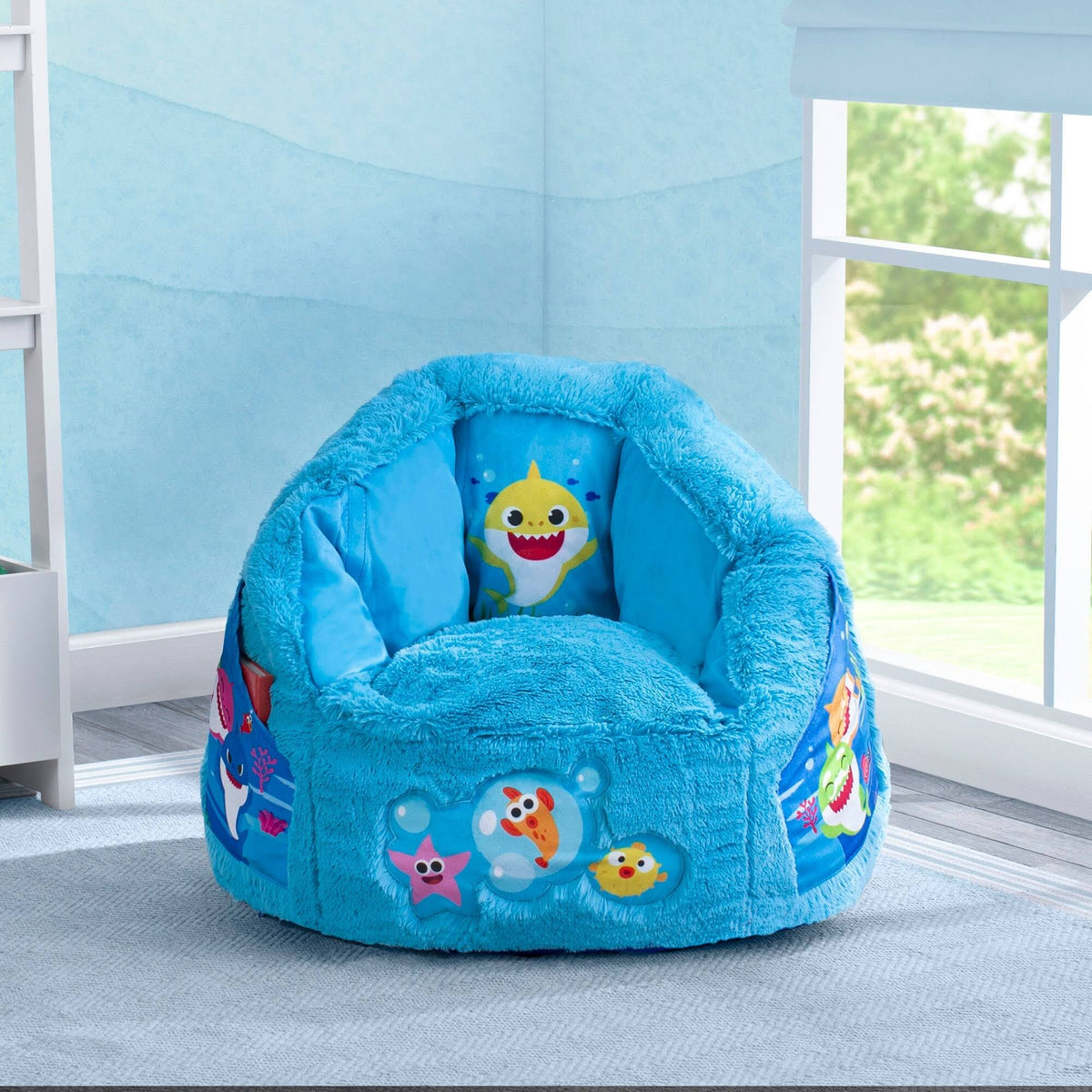 Fluffy Chair P21952