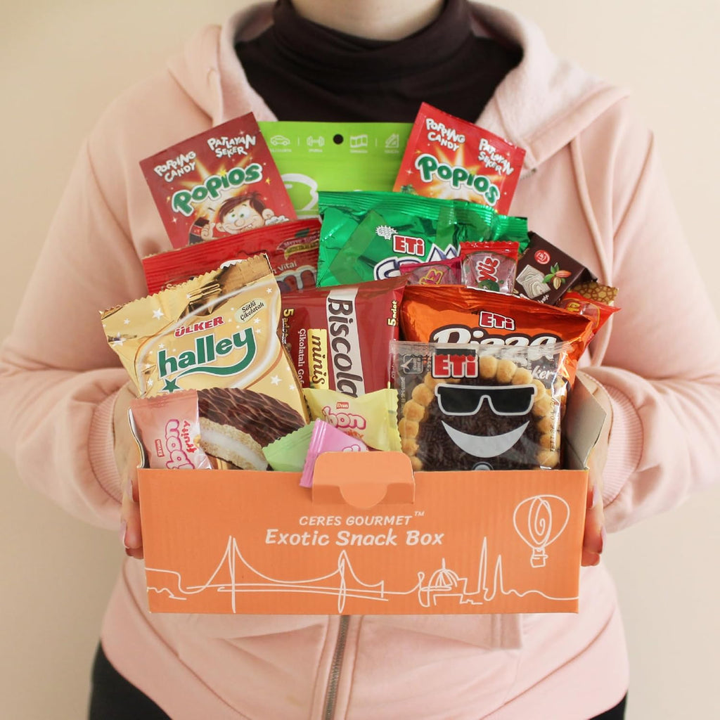 12 Different Snacks Variety Pack with 15+ Pieces Count A60997