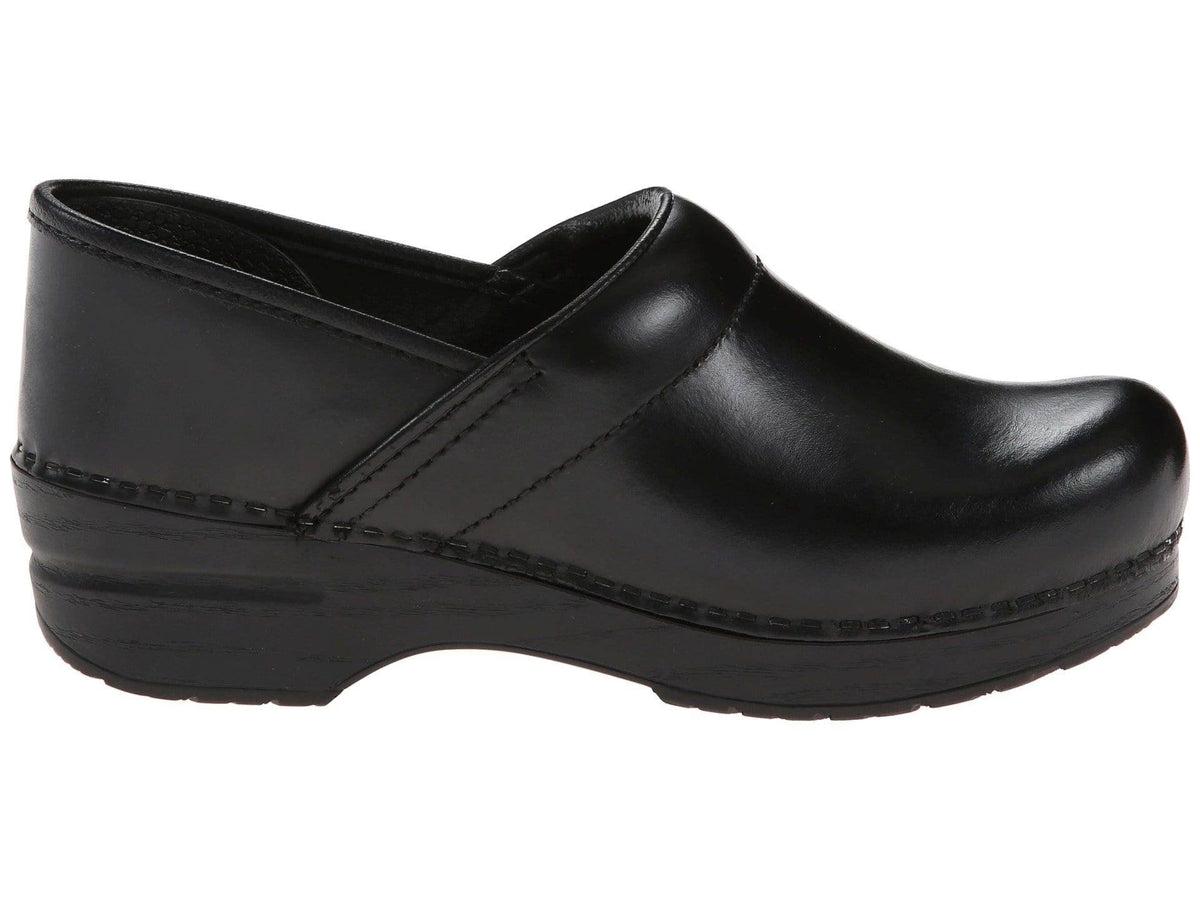 Black Wide Professional Clogs V894