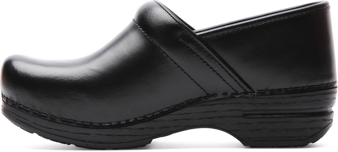 Black Wide Professional Clogs V894