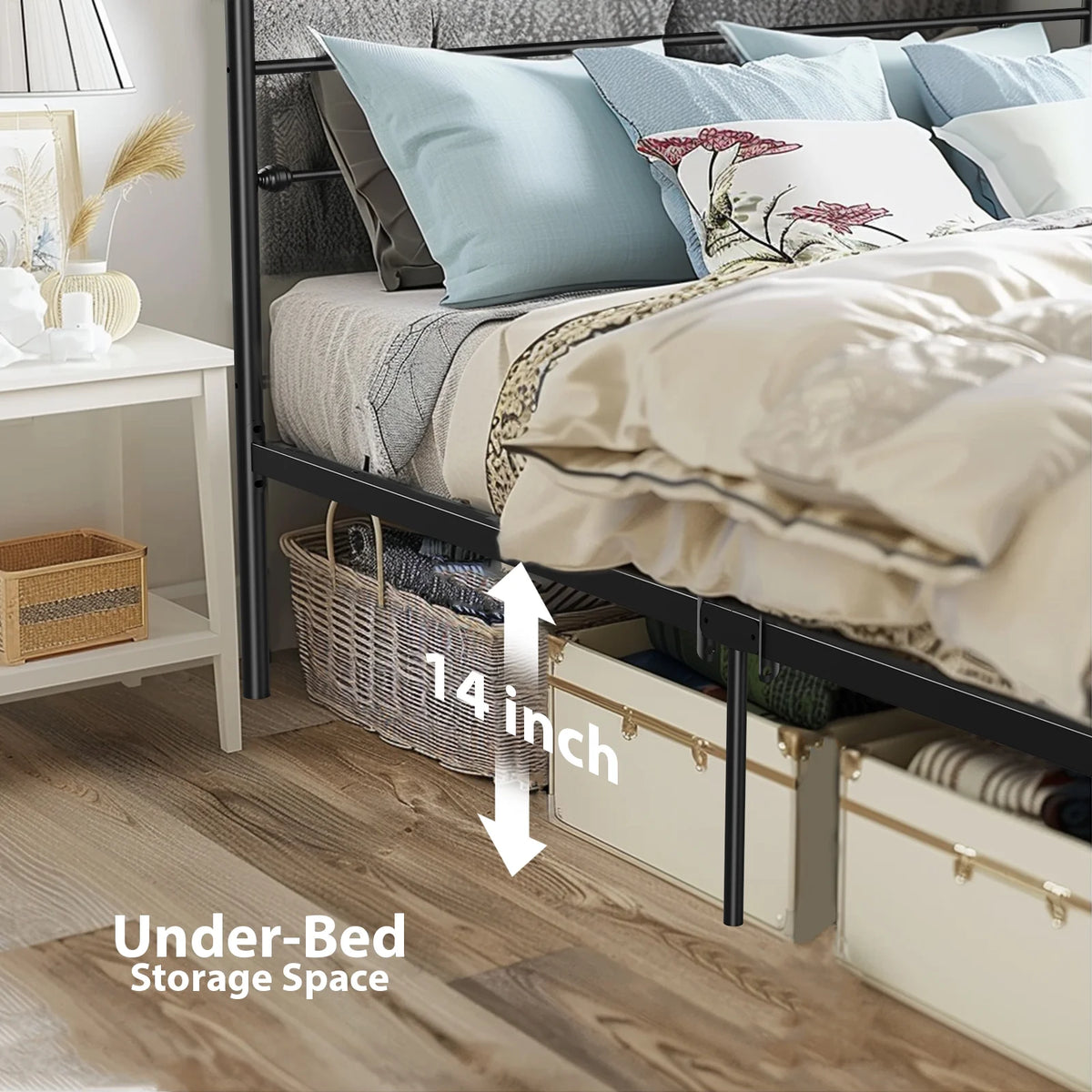 Queen Size Black Metal Platform Bed Frame with Headboard E91529