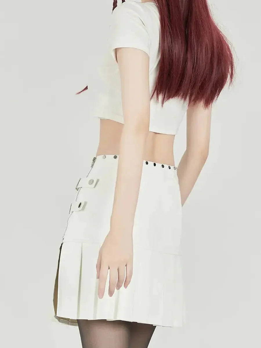 White Pu Leather Pleated Skirt C982