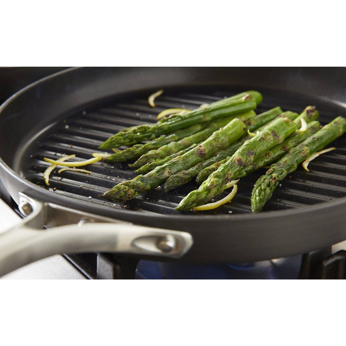 Nonstick 8 inch Omelette Pan E884764