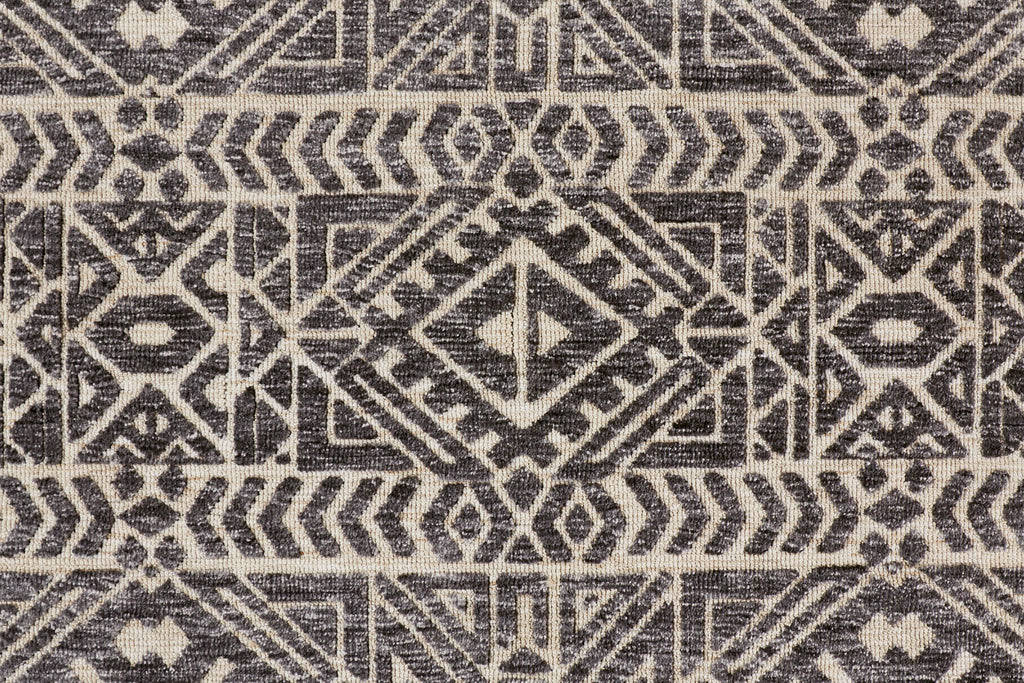 Gray/Black/Ivory 3'6" x 5'6" Stain Resistant Water Resistant Fade Resistant Accent Rug A95175