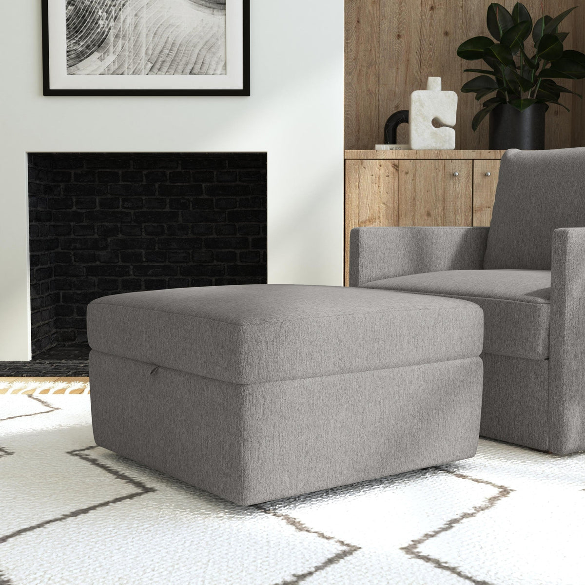 Pebble Ottoman with Storage Y793892