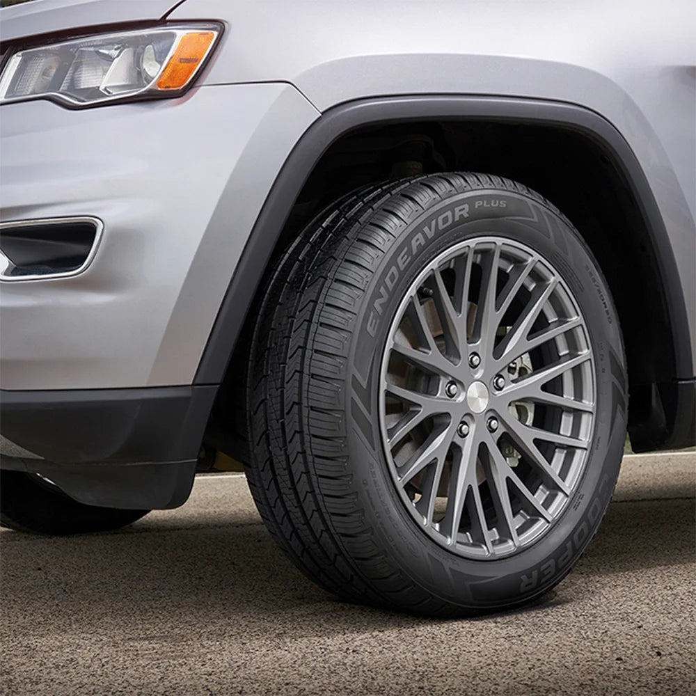 Set of 4 225/60R17 99H All Season Tires E237290